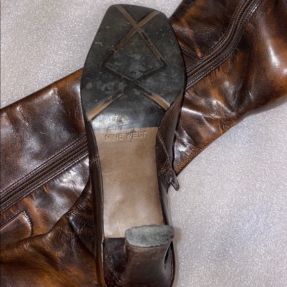 NINE WEST Heeled Boots 6 1/2 - Picture 2 of 4